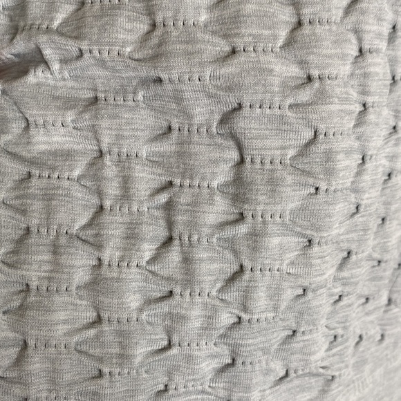 Athleta top shirt women’s medium long-sleeve stretchy grey - Picture 3 of 5